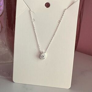 SOLD 💎 Dainty Pear Shape Necklace 💎